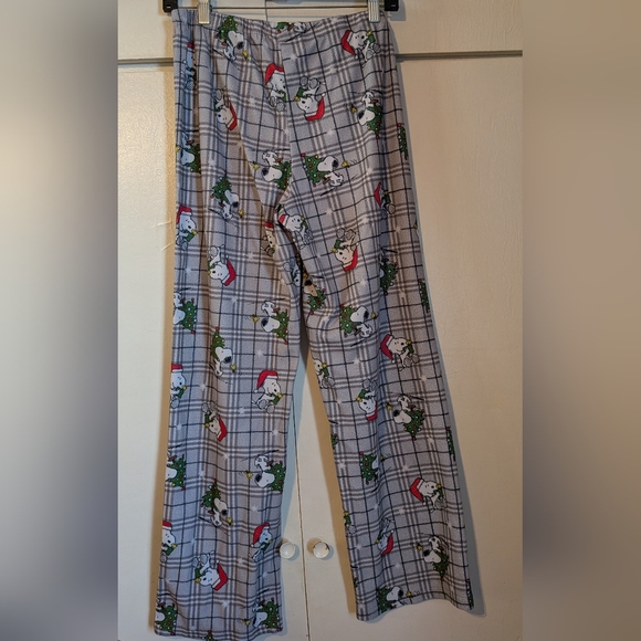 Peanuts Pajama Set - Picture 8 of 8